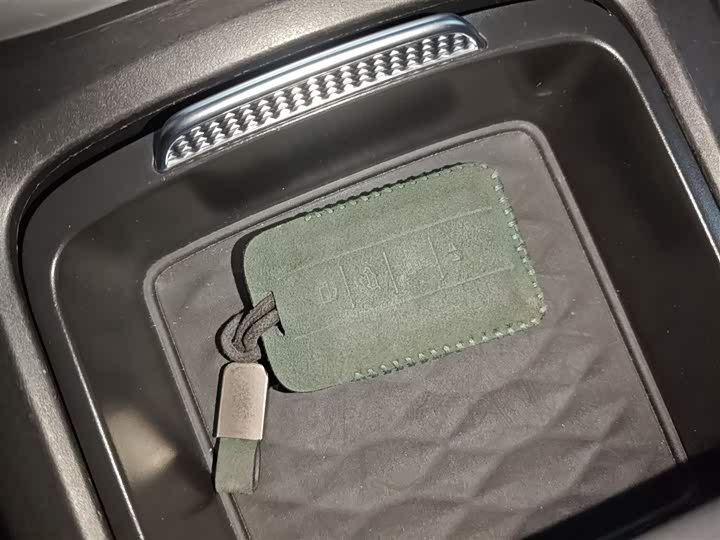 Фото 9 - Tank 300