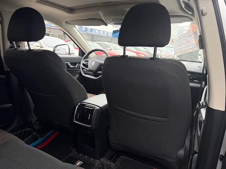 Photo 9 - Bestune B70