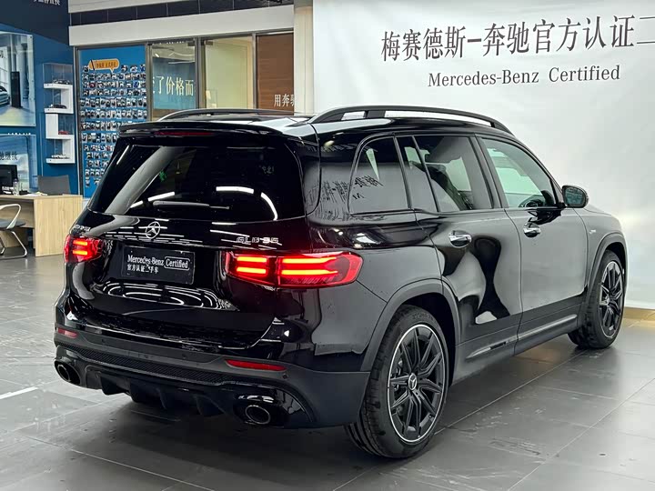 Фото 5 - Mercedes-Benz GLB-Class AMG