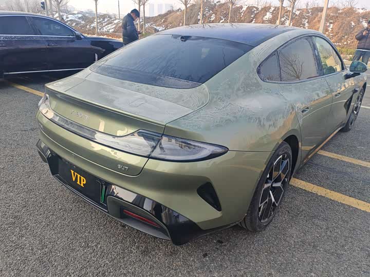 Фото 7 - Xiaomi SU7