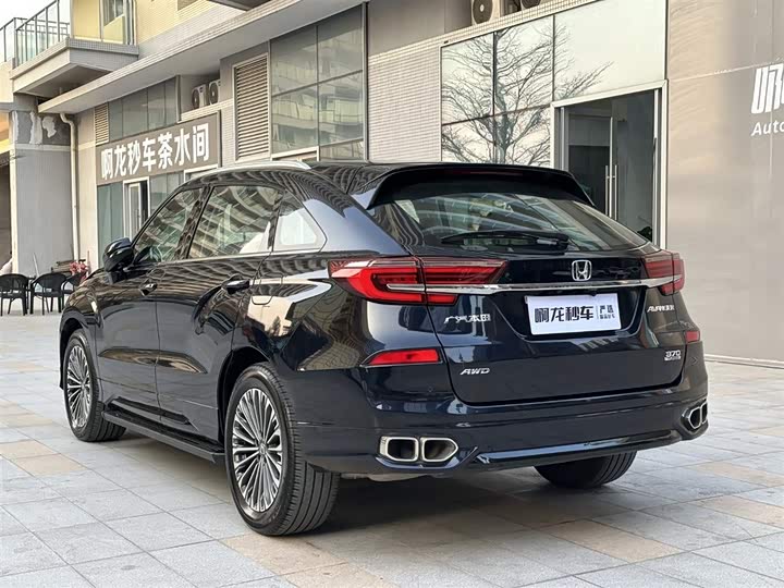 Фото 9 - Honda Avancier