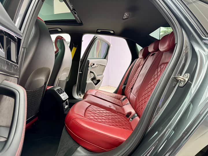 Фото 9 - Audi S4