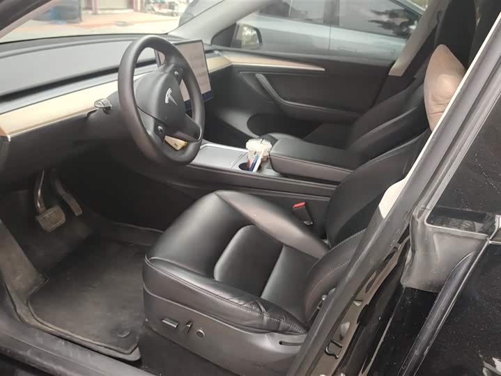 Фото 9 - Tesla Model Y