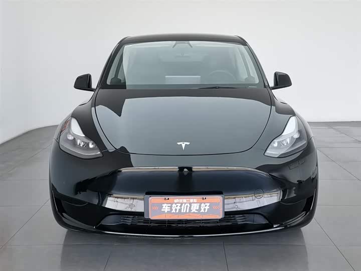 Фото 3 - Tesla Model Y