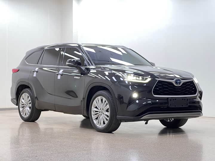 Фото 3 - Toyota Highlander