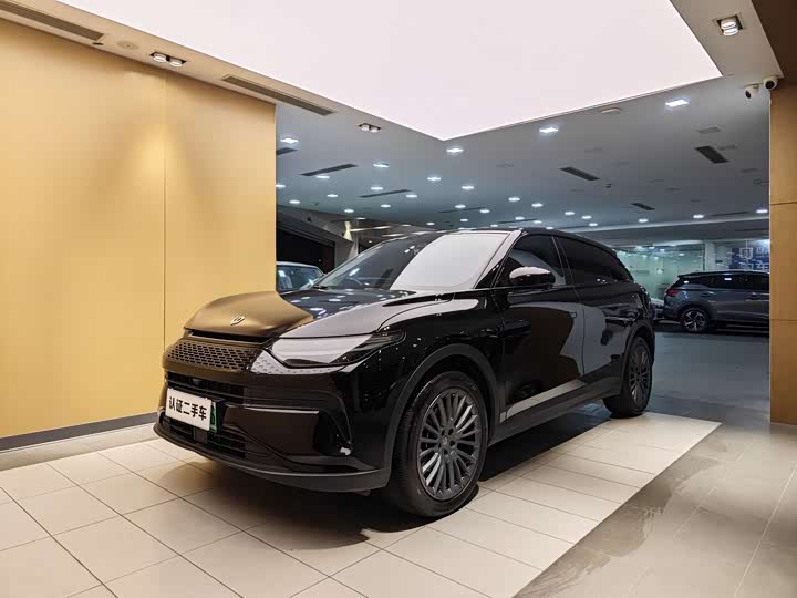 Фото 1 - Leapmotor C11