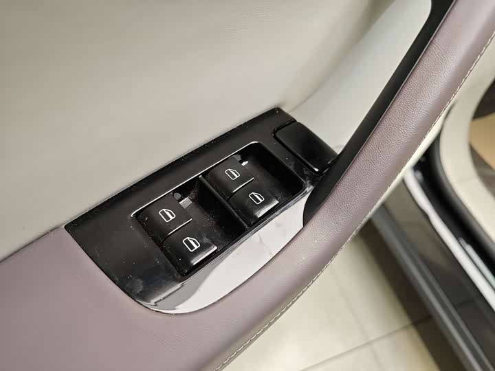 Фото 9 - Leapmotor C11