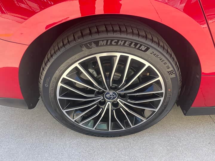 Фото 8 - BYD Han