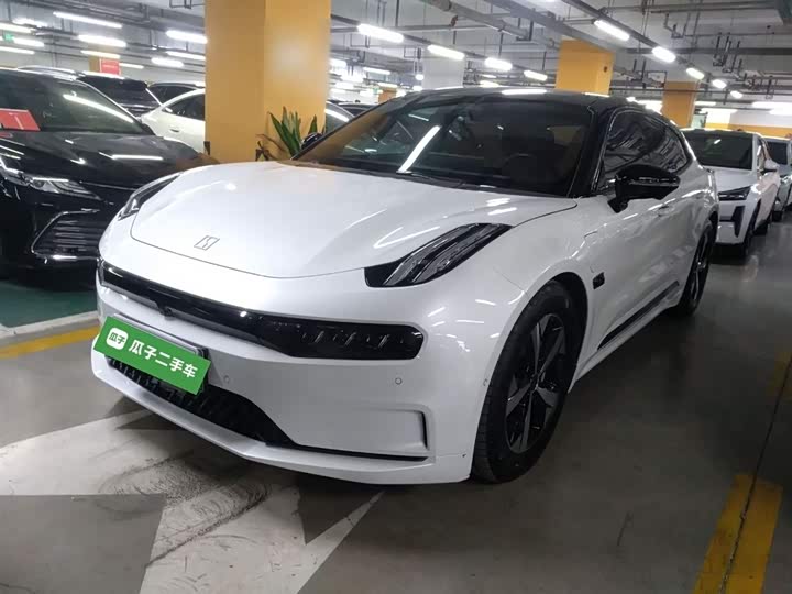 Фото 1 - Zeekr 001