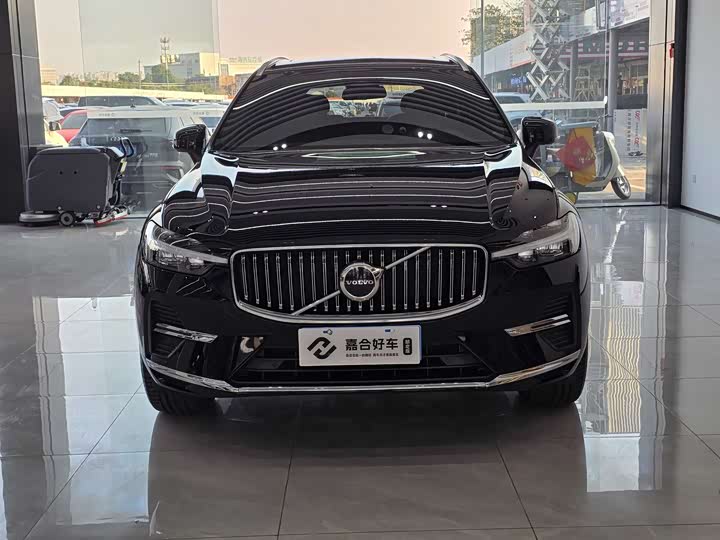Фото 2 - Volvo XC60