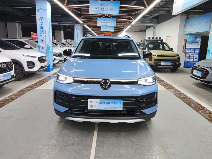 Фото 2 - Volkswagen Tharu