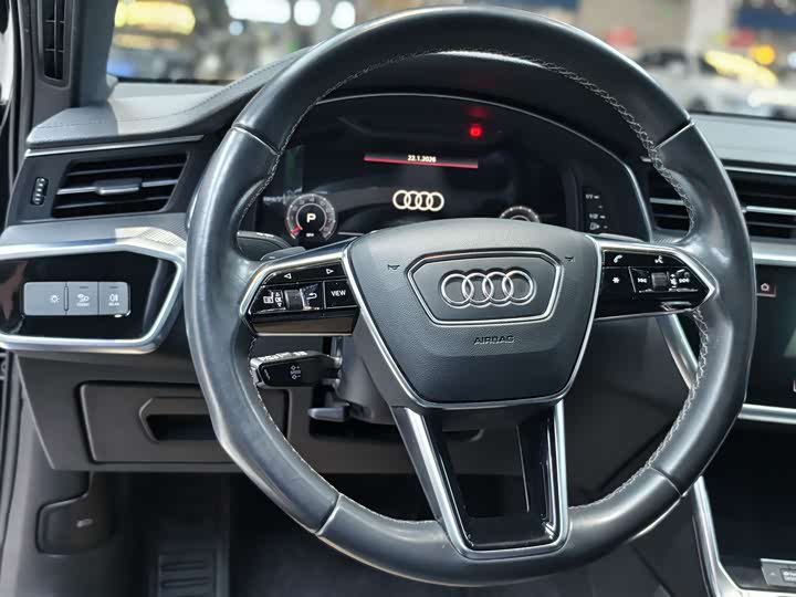Фото 8 - Audi A6L