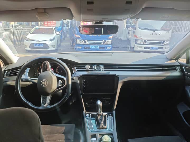 Фото 4 - Volkswagen Magotan