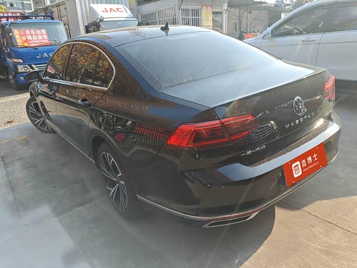 Фото 7 - Volkswagen Magotan