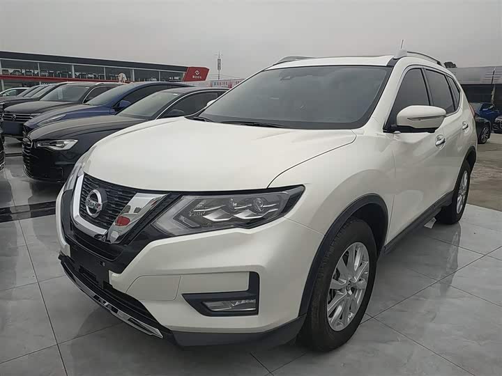 Фото 2 - Nissan X-Trail