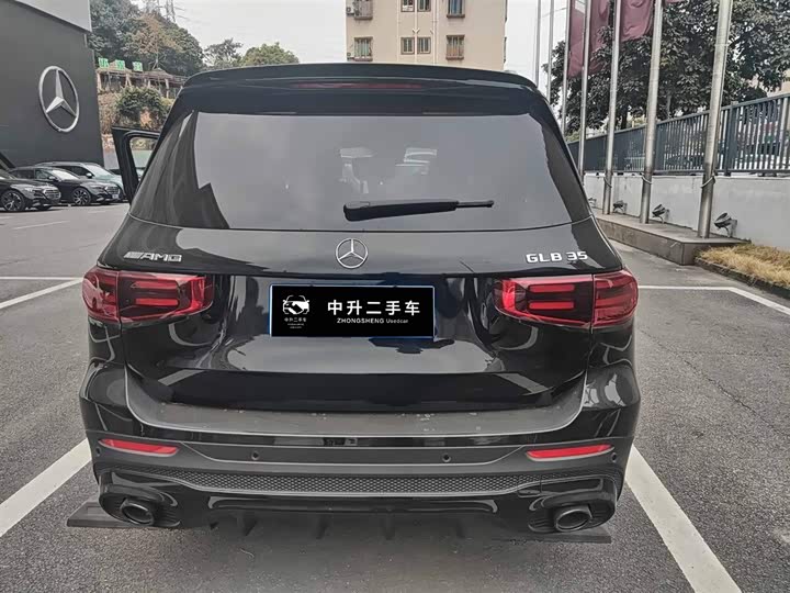 Фото 6 - Mercedes-Benz GLB-Class AMG