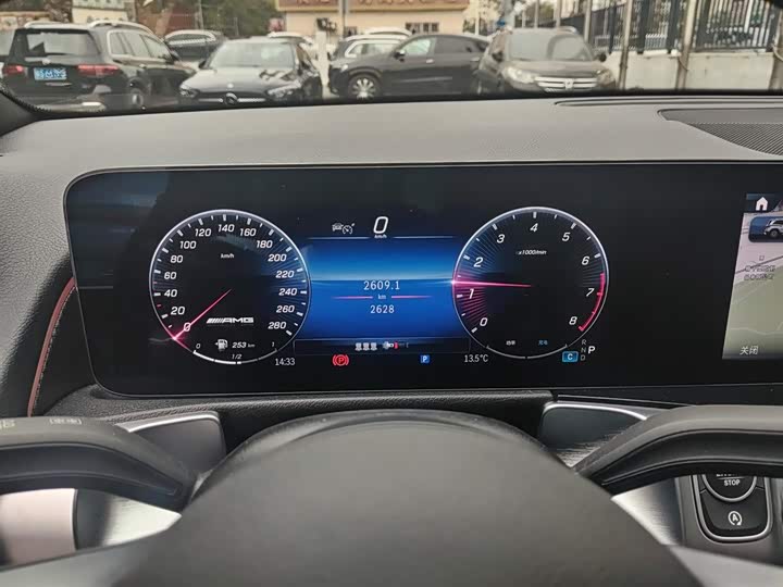 Фото 7 - Mercedes-Benz GLB-Class AMG