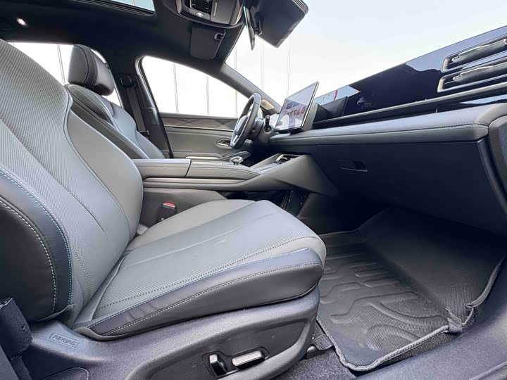 Фото 5 - BYD Qin L