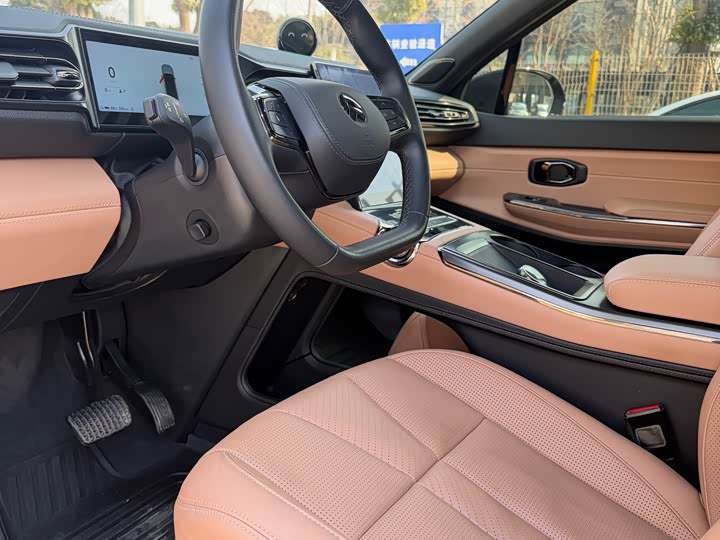 Фото 4 - Nio ES8