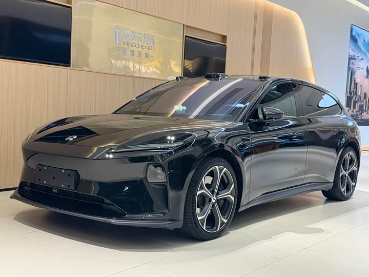 Фото 1 - Nio ET5T