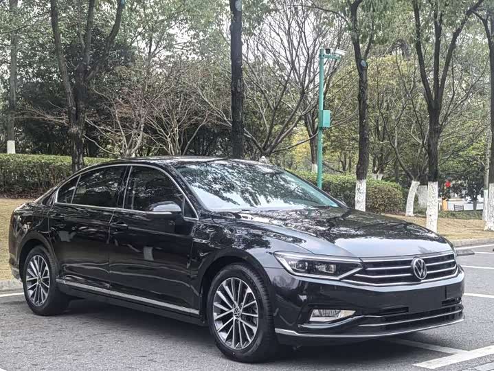 Фото 3 - Volkswagen Magotan