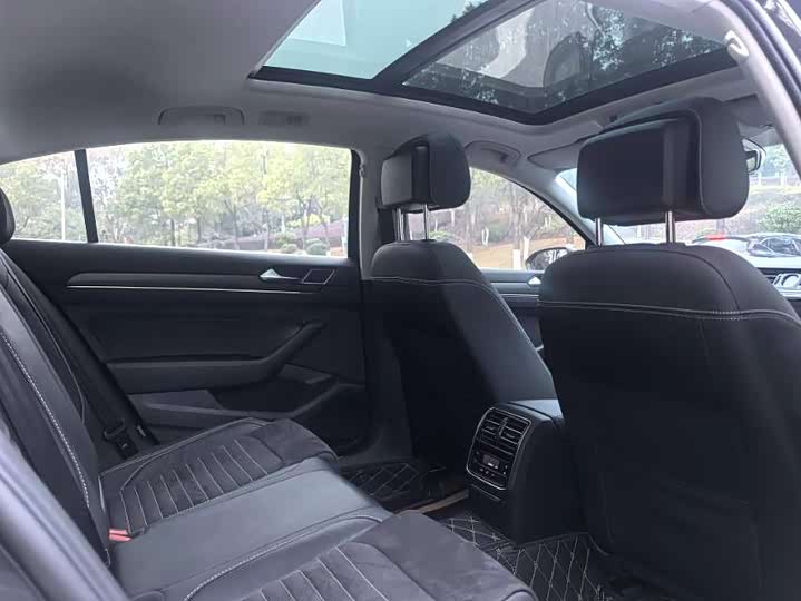 Фото 6 - Volkswagen Magotan