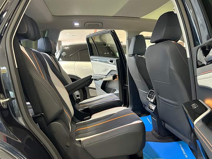 Фото 6 - Volkswagen ID.6 Crozz