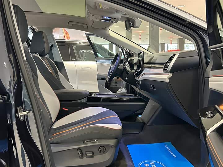 Фото 7 - Volkswagen ID.6 Crozz