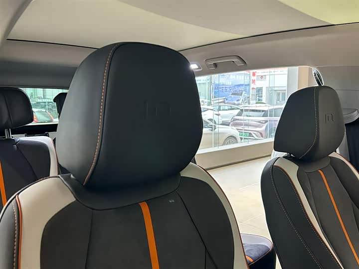 Фото 8 - Volkswagen ID.6 Crozz