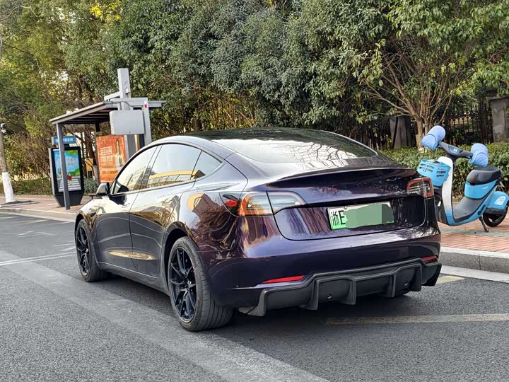 Фото 7 - Tesla Model 3