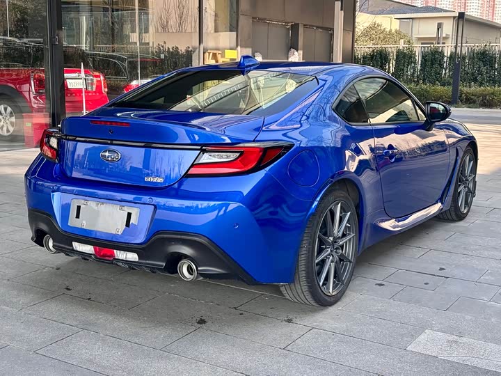 Фото 4 - Subaru BRZ