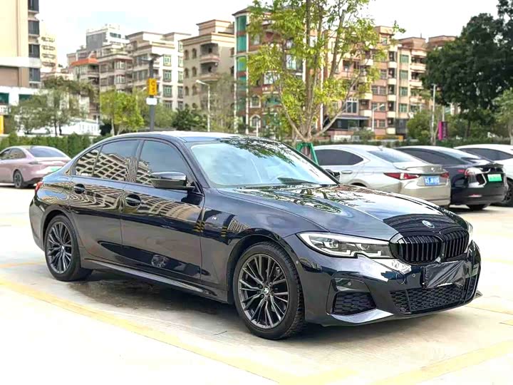 Photo 2 - BMW 3 Series