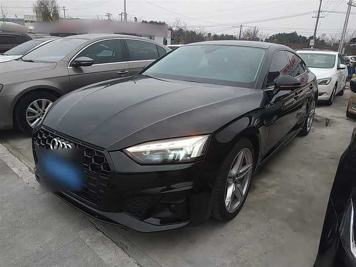 Фото 1 - Audi A5