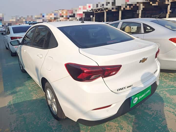 Фото 5 - Chevrolet Onix (Cavalier)