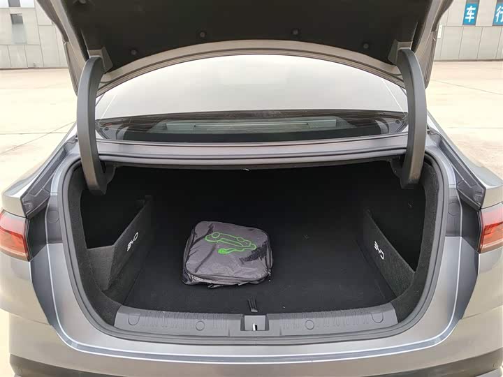 Фото 9 - BYD Qin L