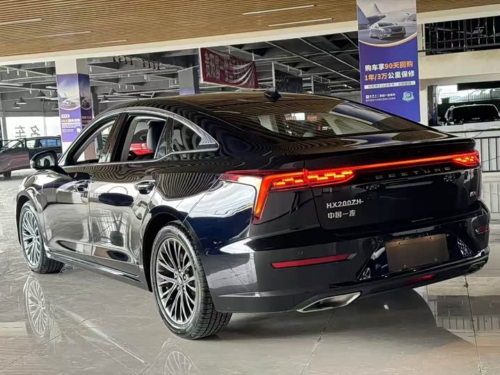 Фото 9 - Bestune B70