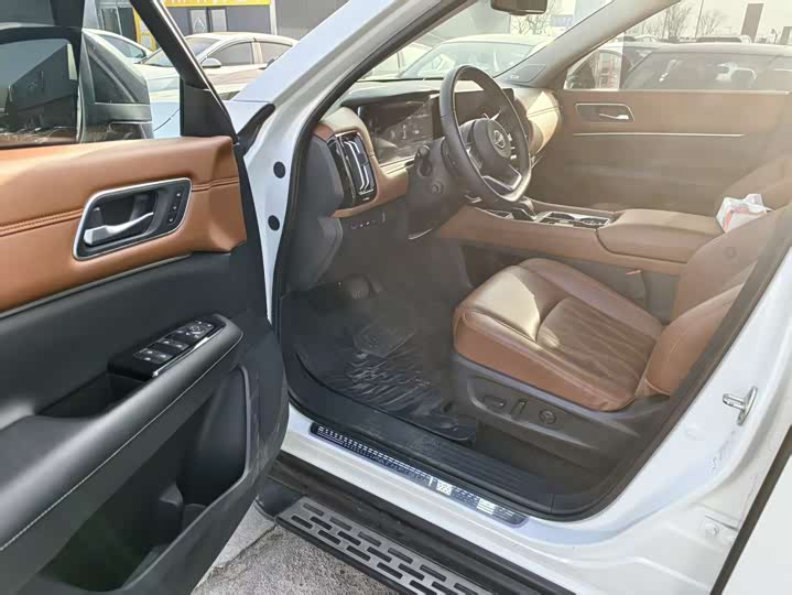 Фото 8 - Nissan Pathfinder