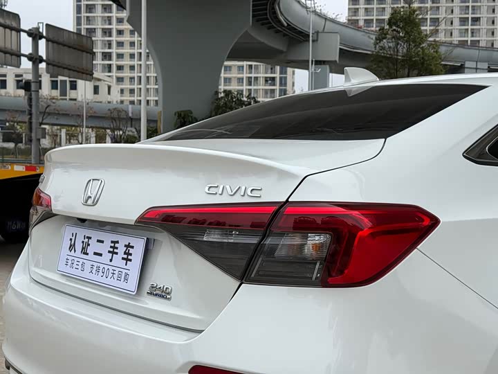 Фото 8 - Honda Civic