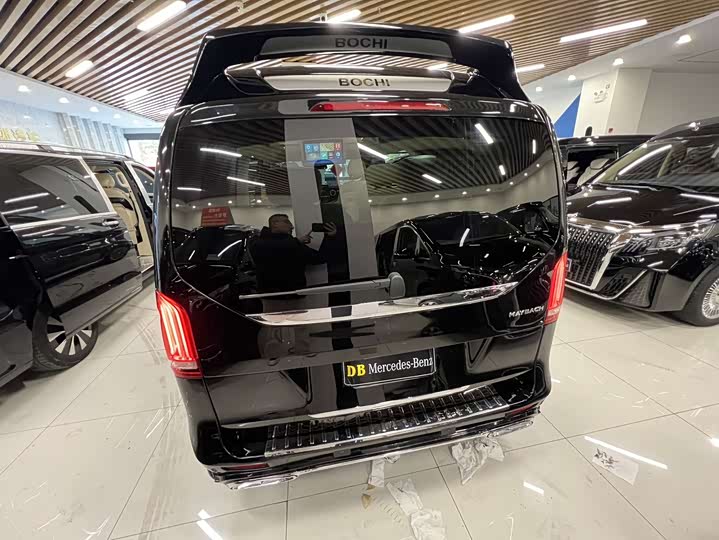 Фото 4 - Mercedes-Benz V-Class