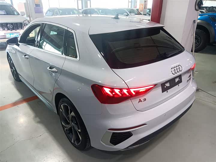 Фото 5 - Audi A3