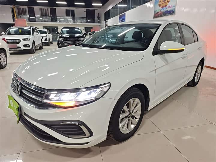 Фото 1 - Volkswagen Bora