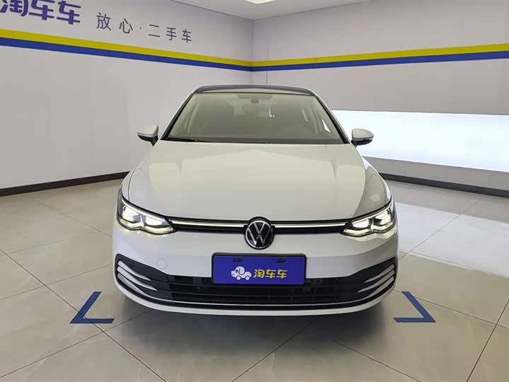 Фото 2 - Volkswagen Golf