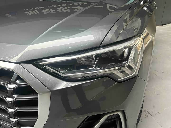 Фото 2 - Audi Q3