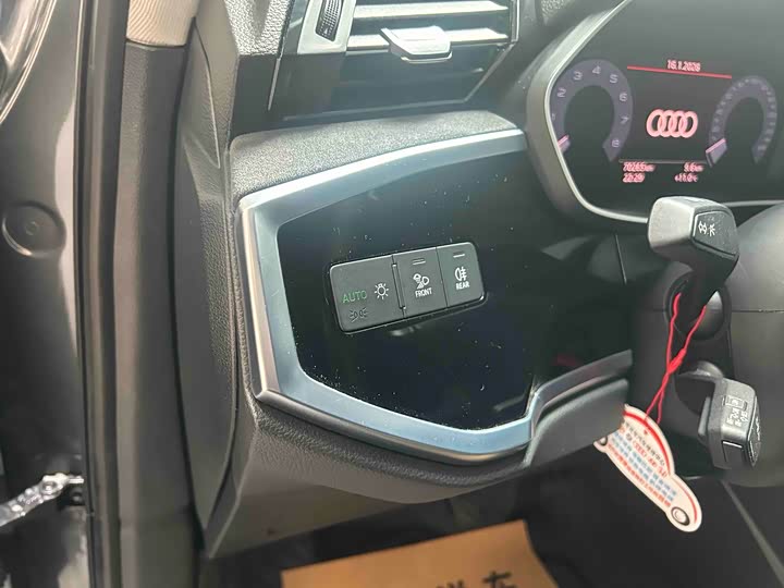 Фото 7 - Audi Q3