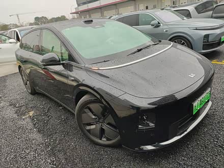 Фото 1 - LiXiang i6