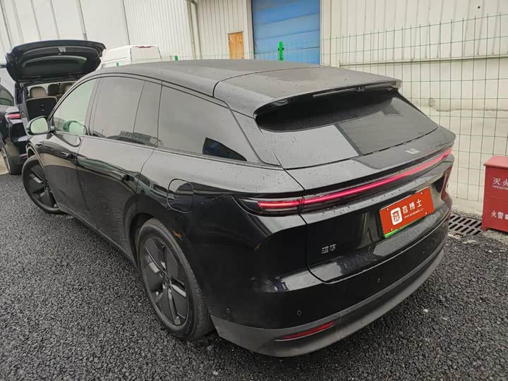 Фото 3 - LiXiang i6