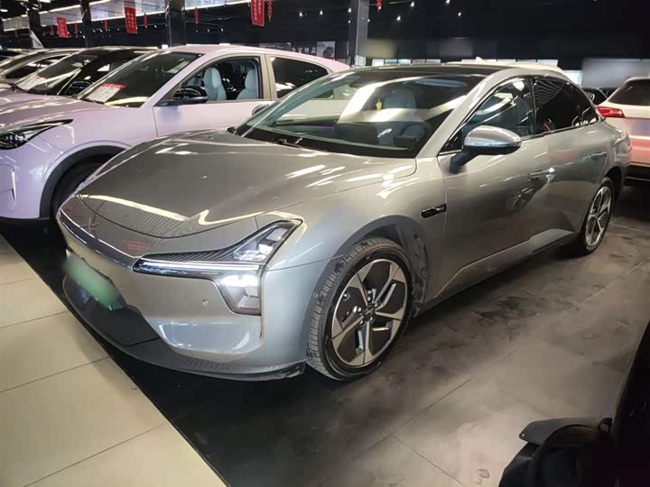 Фото 1 - XPeng Mona M03