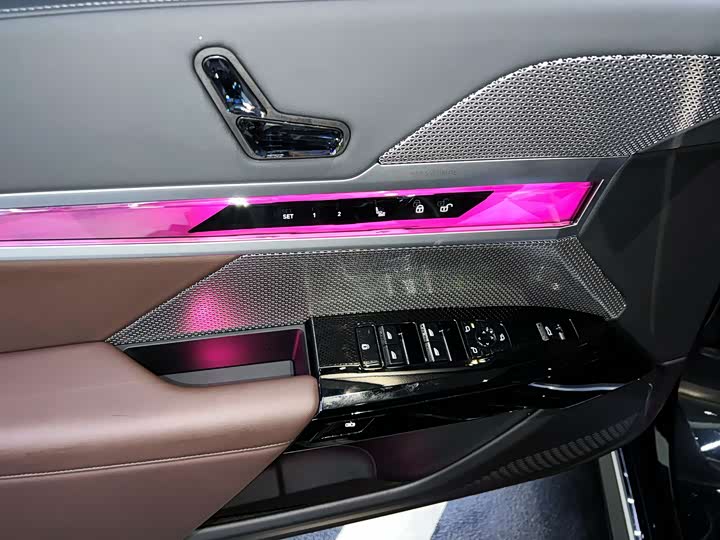 Фото 7 - BMW 7 Series