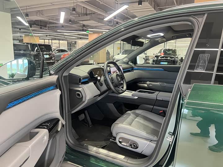 Фото 8 - Zeekr 7X