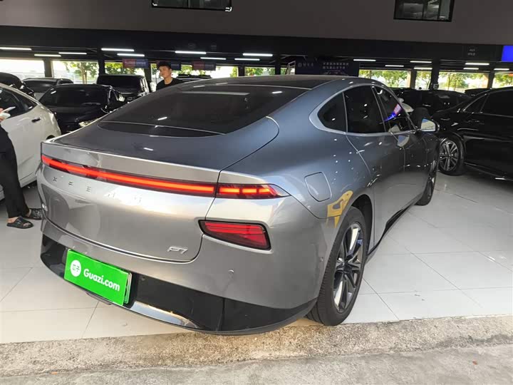 Фото 7 - XPeng P7